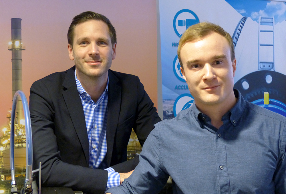 Anders Gibeck, Global Product Manager, Software and Station Solutions och Christoffer Klarin, Software Developer, Controller Software Engineering, R&D.